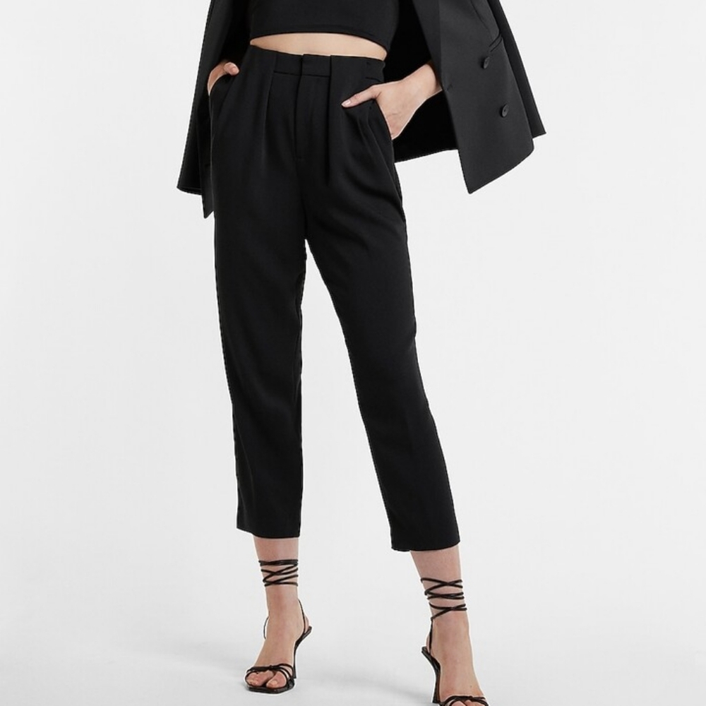 Express BLACK High Waisted Pleated Front Cropped Pant